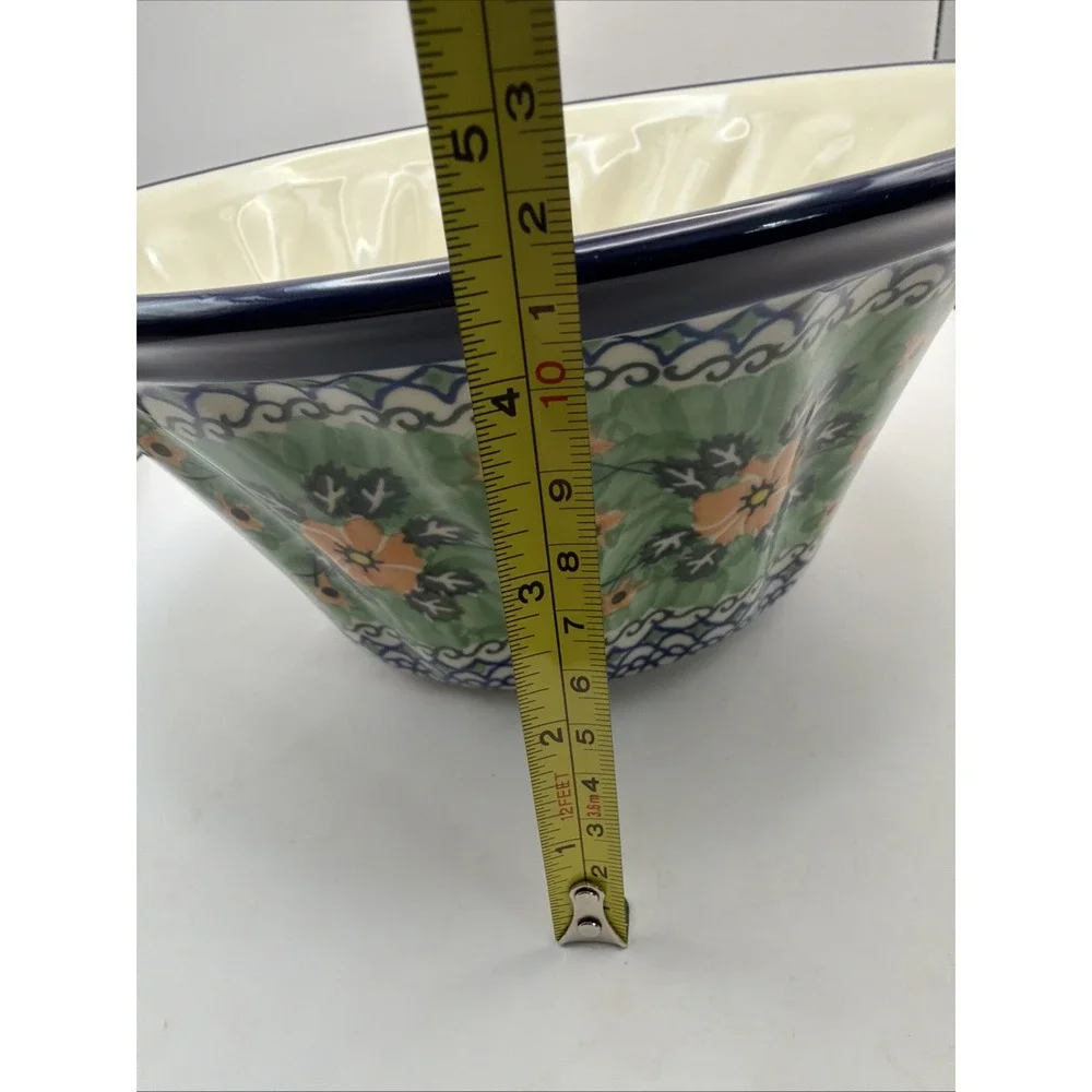 Polish Pottery Cake Bundt Mould Handmade in Boleslawiec Poland Artist Signed